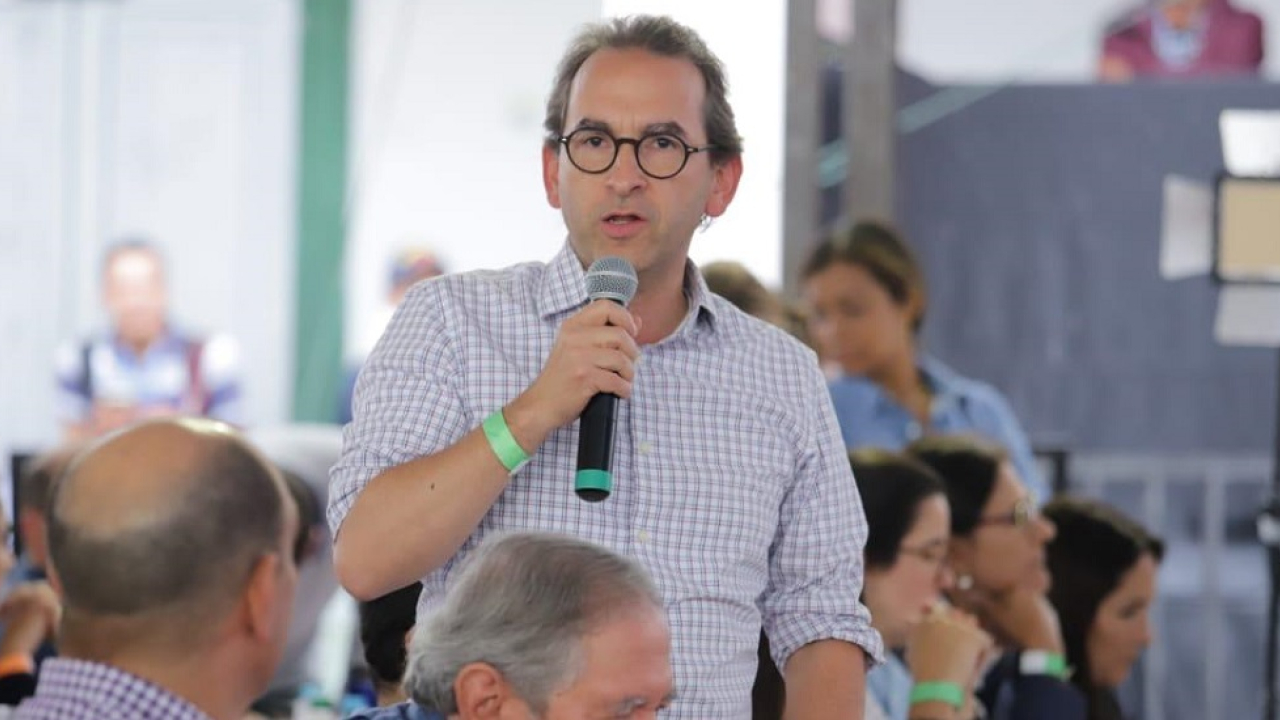 foto_minagricultura_andres_valencia_construyendo_pais_caldas_4_de_febrero_2019_web.jpg