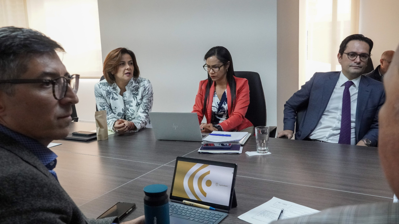 El Gobierno inyectará más de $20,000 millones para alivios financieros y reactivar económicamente a más de 34.000 familias campesinas